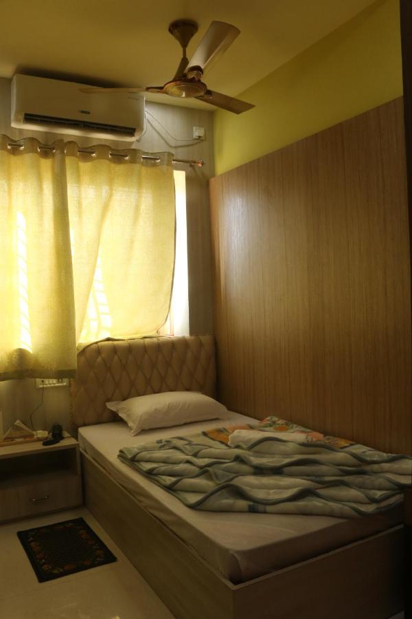 אגרטלה Hotel Himalaya מראה חיצוני תמונה