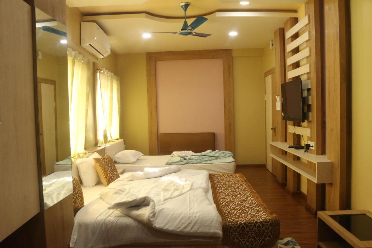 אגרטלה Hotel Himalaya מראה חיצוני תמונה